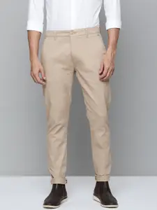 Levis Men Textured Slim Fit Chino Trousers