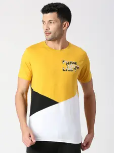 Pepe Jeans Men Colourblocked Pure Cotton Slim Fit T-shirt