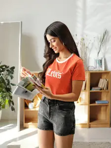 Levis Women Brand Logo Printed Pure Cotton T-shirt