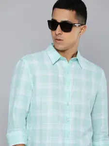 Levis Spread Collar Slim Fit Checked Linen-Cotton Casual Shirt