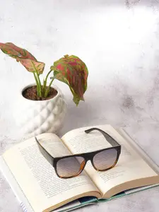 HAUTE SAUCE by  Campus Sutra HAUTE SAUCE by Campus Sutra Women Wayfarer Sunglasses with Polarised Lens SUM23_HSSG1005