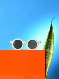 HAUTE SAUCE by  Campus Sutra Women Oval Sunglasses with UV Protected Lens SUM23_HSSG1075