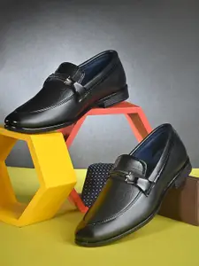 Fentacia Men Textured Round Toe Formal Slip-on Shoes