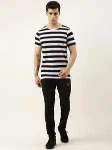 Sports52 wear Men Striped Training Tracksuit