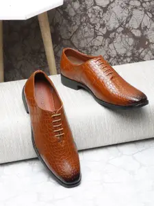 MUTAQINOTI Men Textured Leather Formal Oxfords