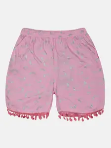KiddoPanti Girls Printed Regular Fit Mid-Rise Shorts