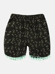 KiddoPanti Girls Printed Regular Fit Mid-Rise Shorts