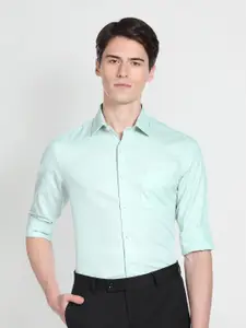 Arrow Spread Collar Slim Fit Pure Cotton Casual Shirt