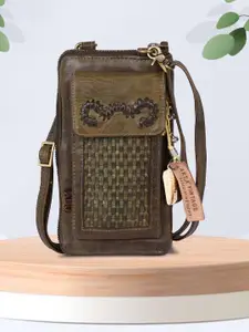 ART N VINTAGE Women Woven Design Leather Zip Around Wallet