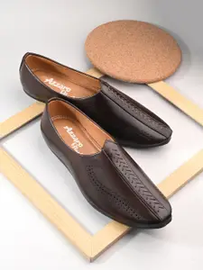 Azzaro Black Men Textured Round Toe Slip-On Mojaris