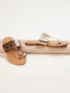 Melange by Lifestyle Laser Cuts Leather One Toe Flats