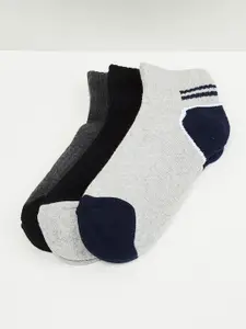 Max Men Grey Black Grey Melange colourblocked blocked Ankle-Length Socks