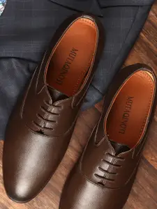 MUTAQINOTI Men Textured Formal Oxfords Shoes