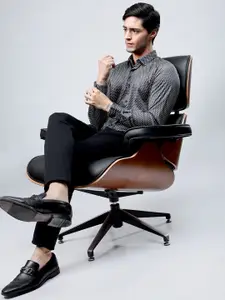 HIGHLANDER Men Printed Knitted Party Wear Casual Shirt