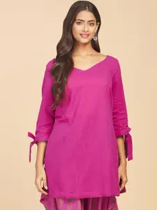 Fabindia Women Magenta V-Neck Pure Cotton Kurti