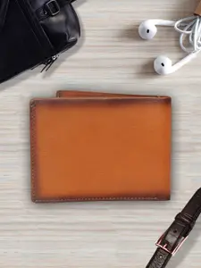 LOUIS STITCH Men Textured Leather Two Fold Wallet