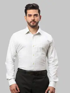 Raymond Men Green Checked Slim Fit Cotton Formal Shirts