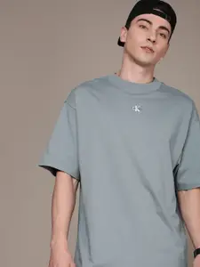 Calvin Klein Jeans Men Pure Cotton Drop-Shoulder Sleeves T-shirt