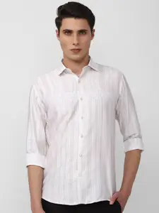 V Dot Men Slim Fit Striped Pure Cotton Casual Shirt
