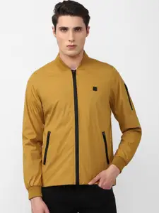 V Dot Men Sporty Jacket With Zip Detail