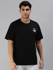 VEIRDO Men Black Pocket Print Oversize T-shirt