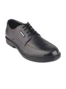 Red Chief Men Leather Formal Shoes