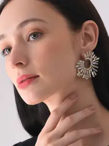 SOHI Silver Plated Contemporary Studs Earrings