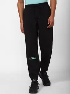 Reebok Men Printed Joggers