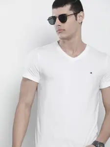 Tommy Hilfiger Men Pure Cotton V-Neck Slim Fit T-shirt
