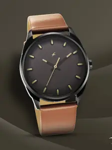 Fastrack Men Brass Dial & Leather Straps Analogue Watch 3273NL03