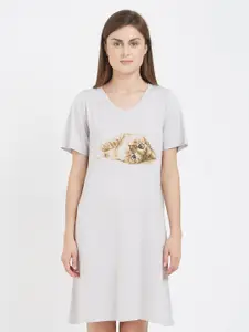 Soie Graphic Printed Knee Length Nightdress