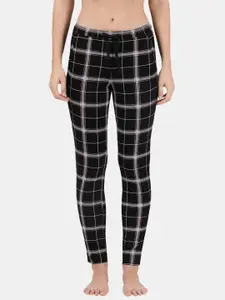 Jockey Women Checked Super Combed Cotton Relaxed Fit Lounge Pants