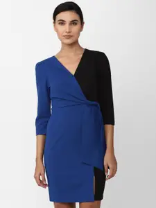 Van Heusen Woman Colourblocked V-Neck Bodycon Dress