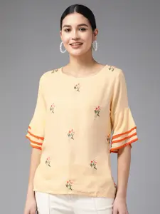 Amirah s Peach-Coloured Floral Embroidered Top