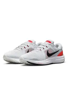Nike Men Solid Air Zoom Vomero 16 Road Running Shoes