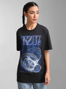KZ07 By Kazo Women Black Printed Raw Edge T-shirt