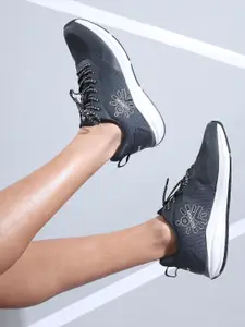 CULT Men Hustle Flyknit Textile Running Shoes