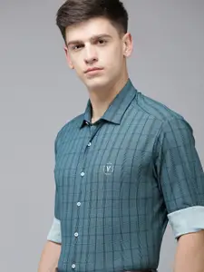 Van Heusen Men Slim Fit Tartan Checks Opaque Knitted Formal Shirt