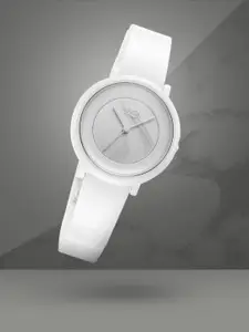 Titan Women White Dial & White Ceramic Straps Analogue Watch