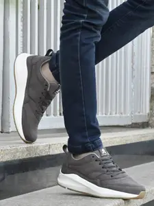 OFF LIMITS Men Running Non-Marking Sports Shoes