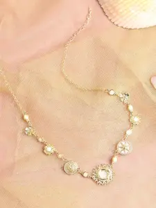 SOHI Gold-Plated Necklace