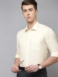 Van Heusen Solid Custom Fit Pure Cotton Formal Shirt