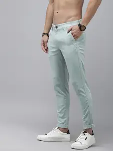 The Roadster Lifestyle Co. Men Slim Fit Low-Rise Trousers With Taping Detail