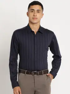 Indian Terrain Men Chiseled Slim Fit Striped Pure Cotton Formal Shirt