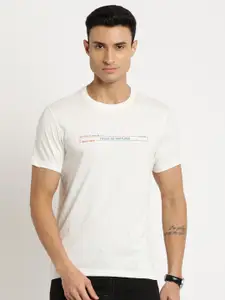 Indian Terrain Men Typography Slim Fit T-shirt