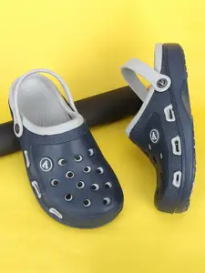 Aqualite Men Solid Clogs