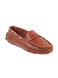Metro Women Perforations Loafers