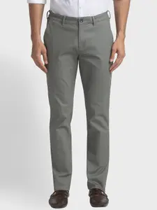 ColorPlus Men Contemporary Fit Textured Trousers