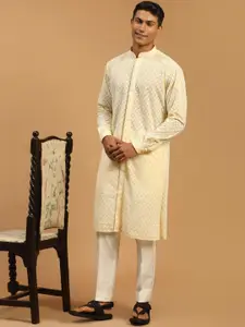 VASTRAMAY Geometric Embroidered Mandarin Collar Chikankari Kurta With Pyjamas