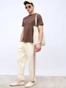 Styli Side Printed Motif Relaxed Fit Joggers